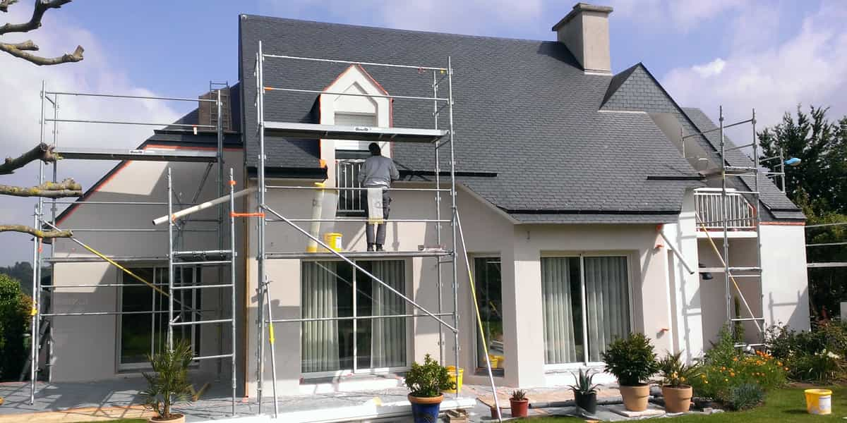 Traitement hydrofuge façade ### : inévitable lors d’un ravalement de façade 